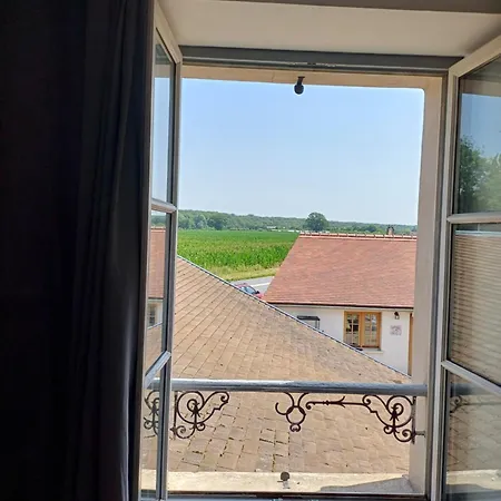 Relais Saint-laurent - 3*